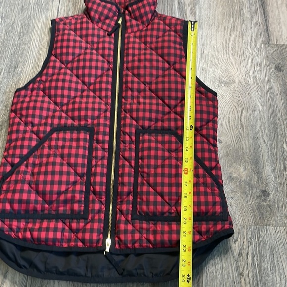 J. Crew Factory Quilted Puffer Vest, Red and Black Check, Down Blend Fill, sz XS - Picture 7 of 12